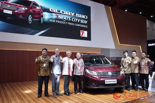 东风风光580印尼市场首发 新车命名为GLORY&n